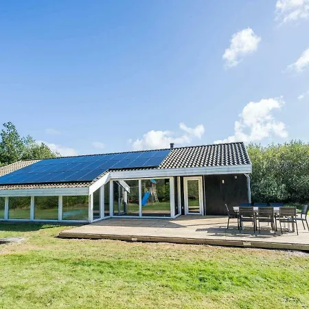 Four-Bedroom Holiday Home In Norre Nebel 2 Feriehus
