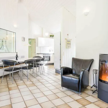 Feriehus Four-Bedroom Holiday Home In Norre Nebel 2