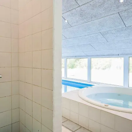 Four-Bedroom Holiday Home In Norre Nebel 2 Oksbøl