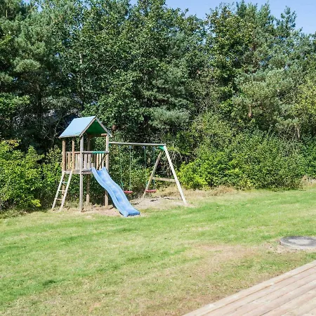 Four-Bedroom Holiday Home In Norre Nebel 2 *