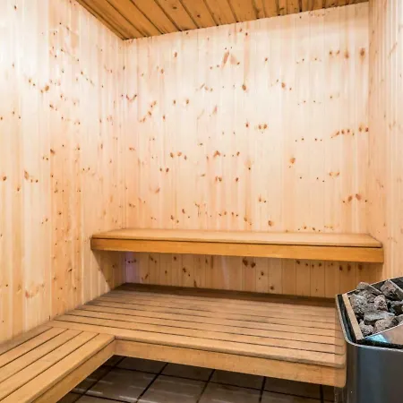 Feriehus Four-Bedroom Holiday Home In Norre Nebel 2 *