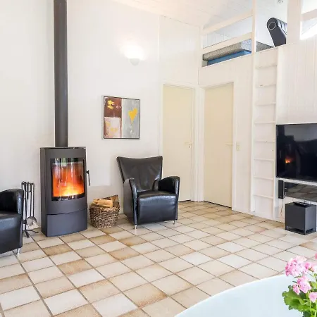 Feriehus Four-Bedroom Holiday Home In Norre Nebel 2